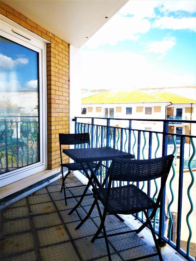 Marina Living With Parking, Balcony, Quiet And Secure Daire Brighton Dış mekan fotoğraf