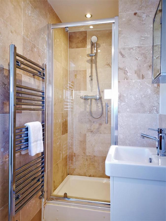 Marina Living With Parking, Balcony, Quiet And Secure Daire Brighton Dış mekan fotoğraf