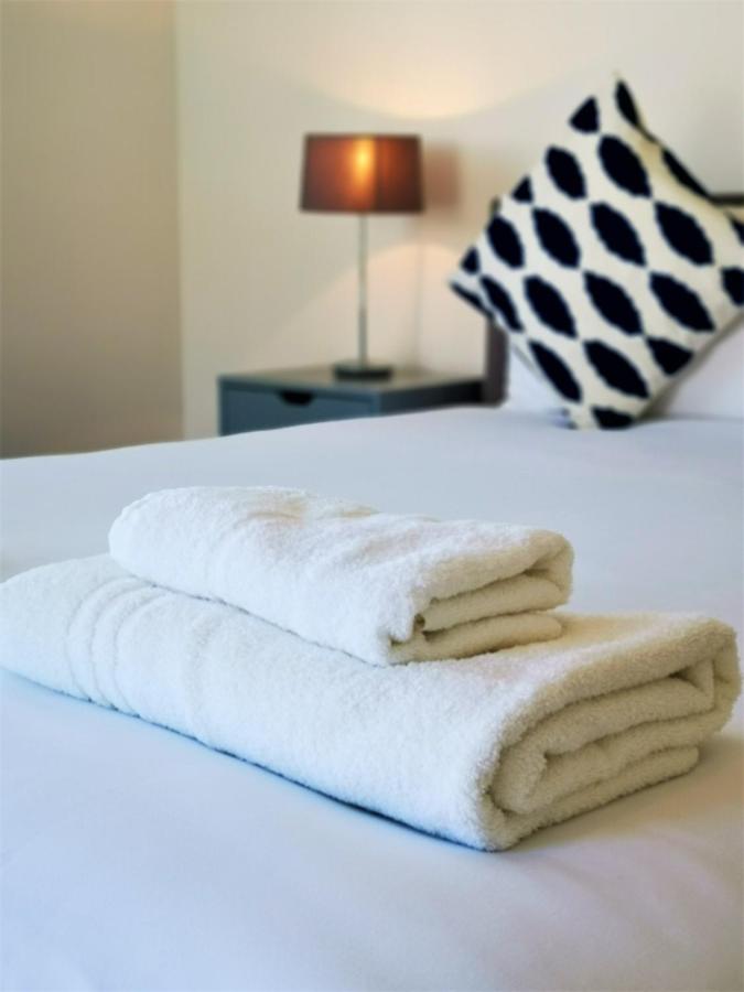 Marina Living With Parking, Balcony, Quiet And Secure Daire Brighton Dış mekan fotoğraf